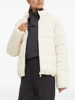 Ea7 Emporio Armani: Стёганые куртка 