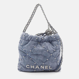 Chanel: Голубая сумка 