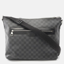Louis Vuitton: Чёрная сумка через плечо 