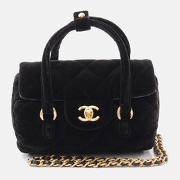 Chanel: Чёрная сумка 