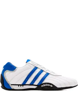 adidas: Белые кроссовки 
