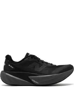 New Balance: Чёрные кроссовки  FuelCell