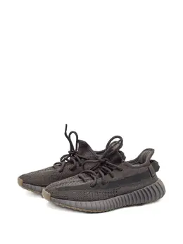 adidas Yeezy: Тёмные кроссовки 