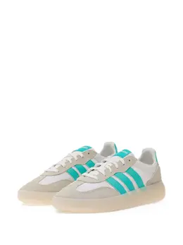 adidas: Белые кроссовки  X