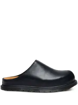 Dr. Martens: Чёрные сабо 