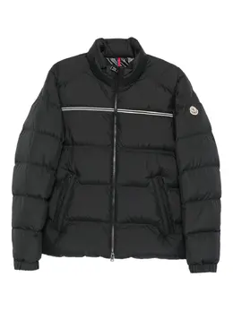 Moncler: Чёрная куртка 