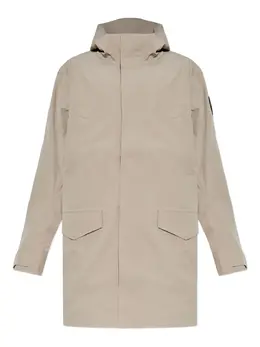 Canada Goose: Бежевый пуховик 