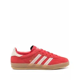 adidas: Красные кроссовки  Gazelle Indoor