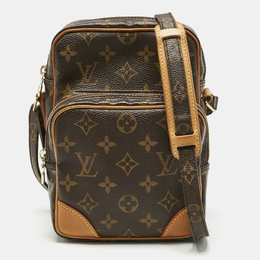 Louis Vuitton: Коричневая сумка 