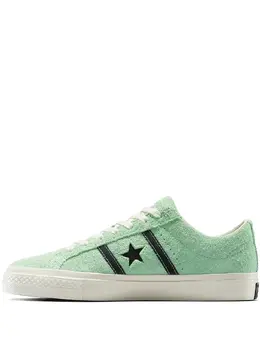 Converse: Светлые кроссовки  One Star