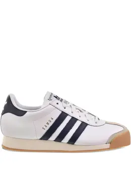 adidas: Белые кроссовки 