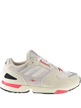 adidas: Белые кроссовки  ZX-4000