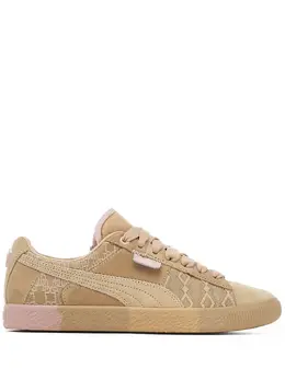 PUMA: Бежевые кроссовки  Clyde