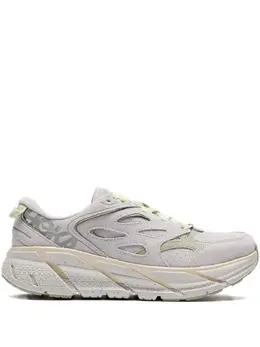 HOKA: Кроссовки 