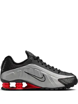 Nike: Чёрные кроссовки  Shox R4