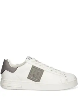 Armani Exchange: Белые кроссовки 
