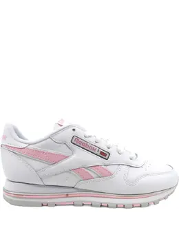 Reebok: Розовые кроссовки 