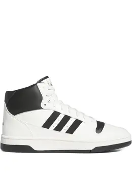 adidas: Белые кроссовки 