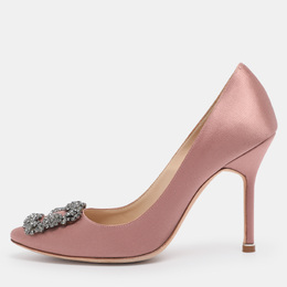 Manolo Blahnik: Розовые туфли  Hangisi