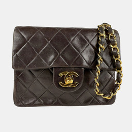 Chanel: Чёрная сумка 