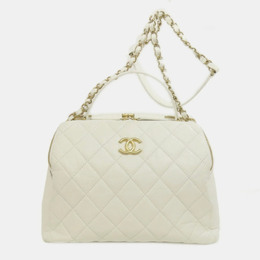 Chanel: Білі сумки 