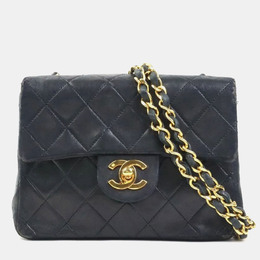 Chanel: Чёрная сумка 