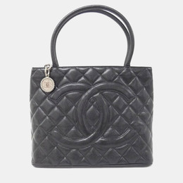 Chanel: Чёрная сумка 
