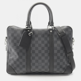 Louis Vuitton: Чёрная сумка 