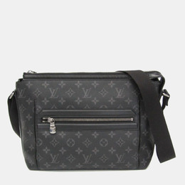 Louis Vuitton: Чёрная сумка 