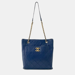 Chanel: Блакитні сумки 