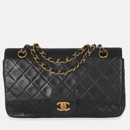 Chanel: Чёрная сумка 