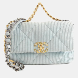 Chanel: Голубая сумка 