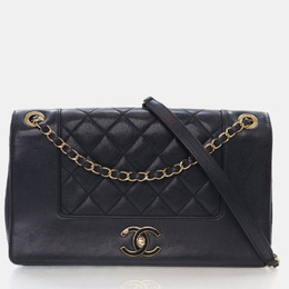 Chanel: Чёрная сумка 