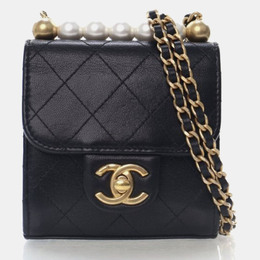 Chanel: Чёрный клатч 