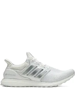 adidas: Белые кроссовки  UltraBoost DNA