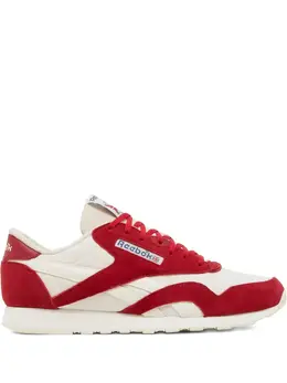 Reebok: Красные кроссовки 
