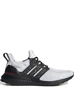 adidas: Белые кроссовки  UltraBoost DNA