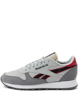 Reebok: Кроссовки 