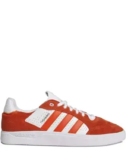 adidas: Оранжевые кроссовки  Tyshawn