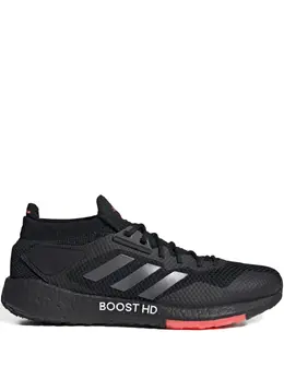 adidas: Чёрные кроссовки  PulseBoost