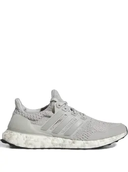 adidas: Кроссовки  UltraBoost