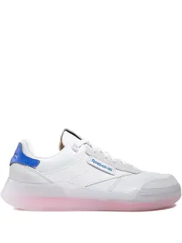 Reebok: Белые кроссовки  Club C Legacy