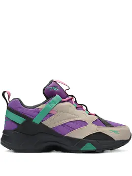 Reebok: Фиолетовые кроссовки  Aztrek 96