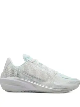 Nike: Светлые кроссовки 