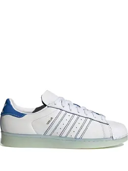 adidas: Белые кроссовки  Superstar
