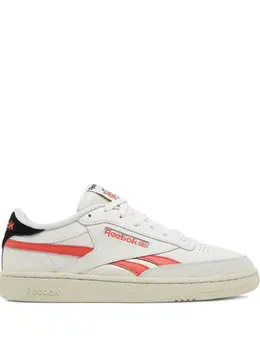 Reebok: Белые кроссовки  Club C Revenge