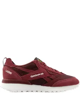 Reebok: Красные кроссовки 