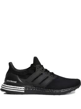 adidas: Белые кроссовки  UltraBoost
