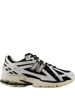 New Balance: Чёрные кроссовки 