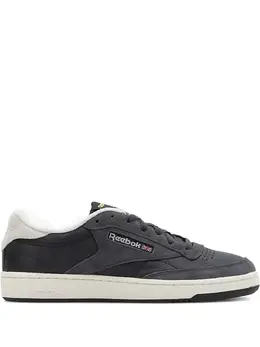 Reebok: Чёрные кроссовки  Club C 85